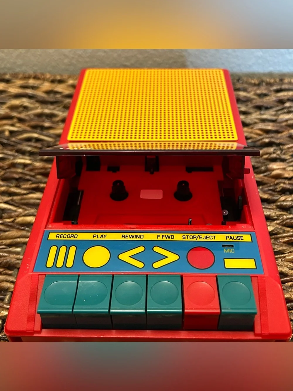 Vintage 80s General Electric Kid-Corder Cassette Player/Recorder Missing Belt